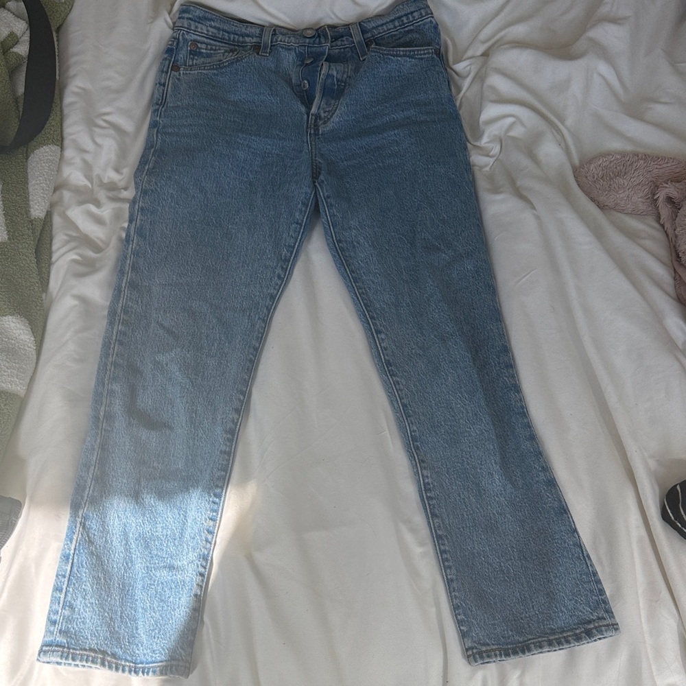 Levi's Women's Straight Leg Blue Jeans